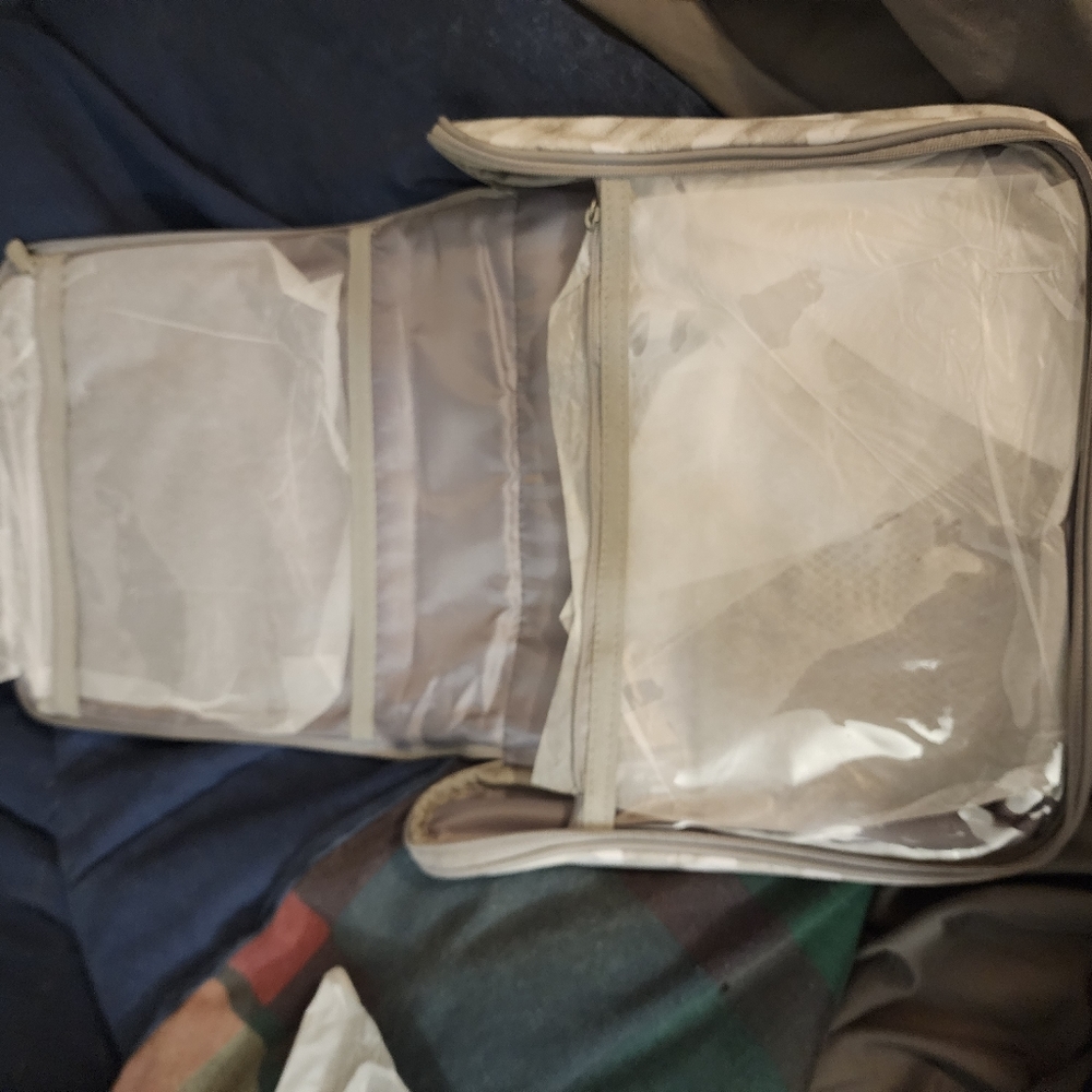 Travel shower caddy